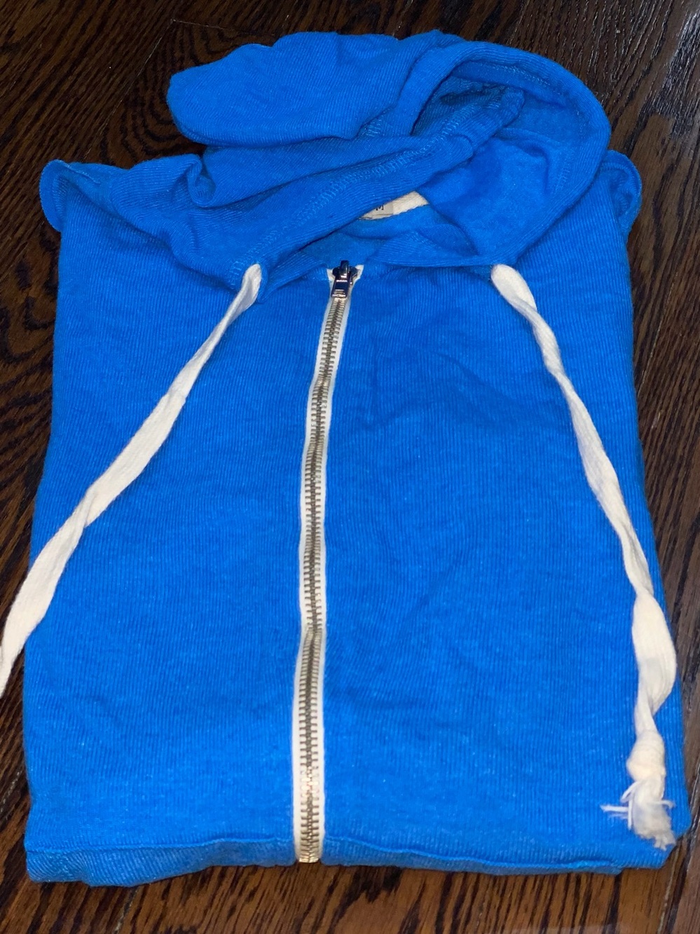 New (no tags) in excellent new condition. Blue woman’s Zip-Front Hoodie Sweater